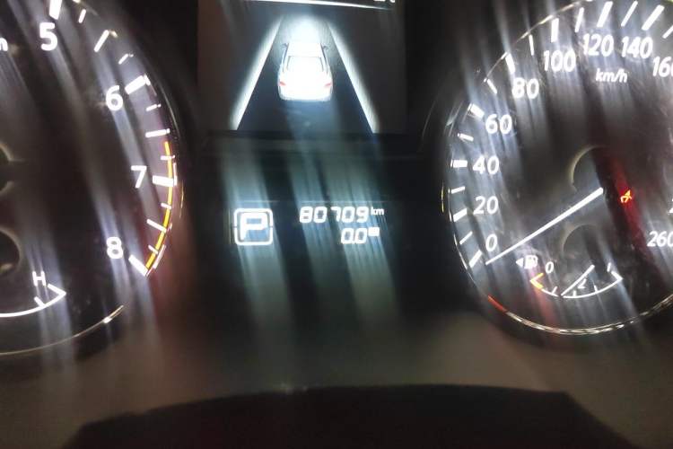 Used Nissan Teana 2016 2.0L XE Fashion Edition Odometer Close Up
