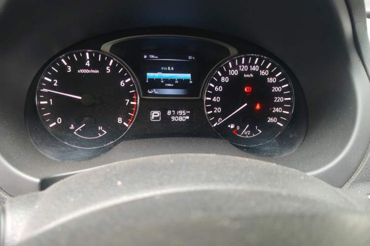 Used Nissan Teana 2016 2.0L XL-Upper Smart Edition Odometer Close Up