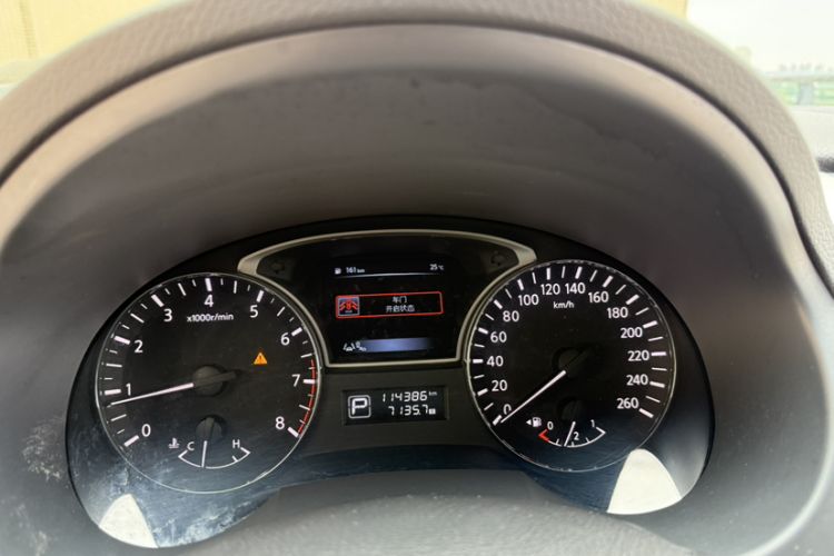 Used Nissan Teana 2016 2.0L XL Comfort Edition Odometer Close Up