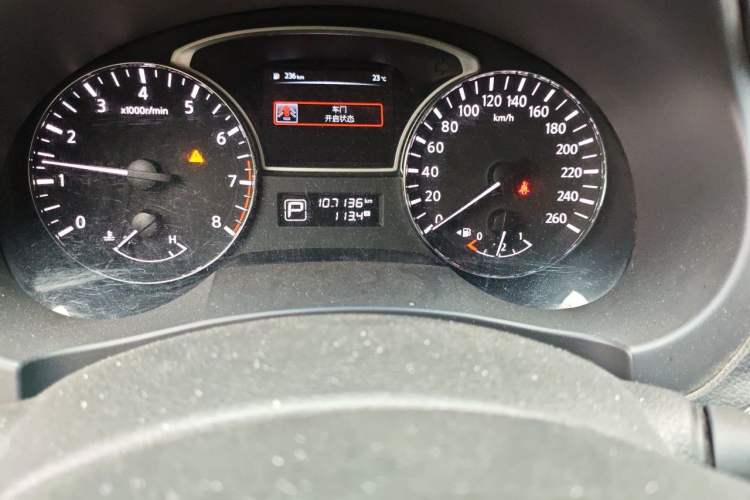Used Nissan Teana 2016 Revised Version 2.0L XL Comfort Edition Odometer Close Up