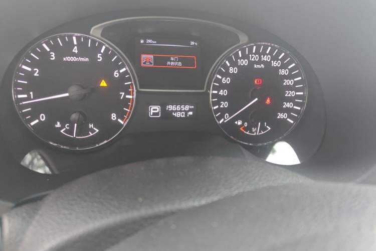 Used Nissan Teana 2016 Revised Version 2.0L XL Comfort Edition Odometer Close Up