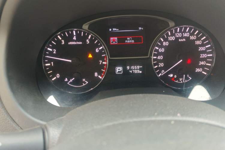 Used Nissan Teana 2016 2.0L XL Comfort Edition Odometer Close Up