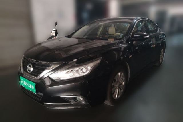 Ojetý Nissan Teana 2016 2.0L XE Fashion Edition