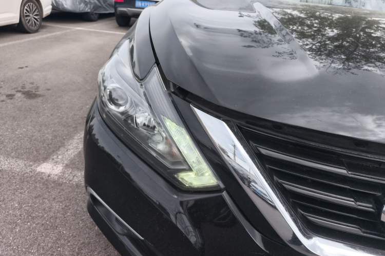 Used Nissan Teana 2016 2.0L XL Comfort Edition Right Front Headlight