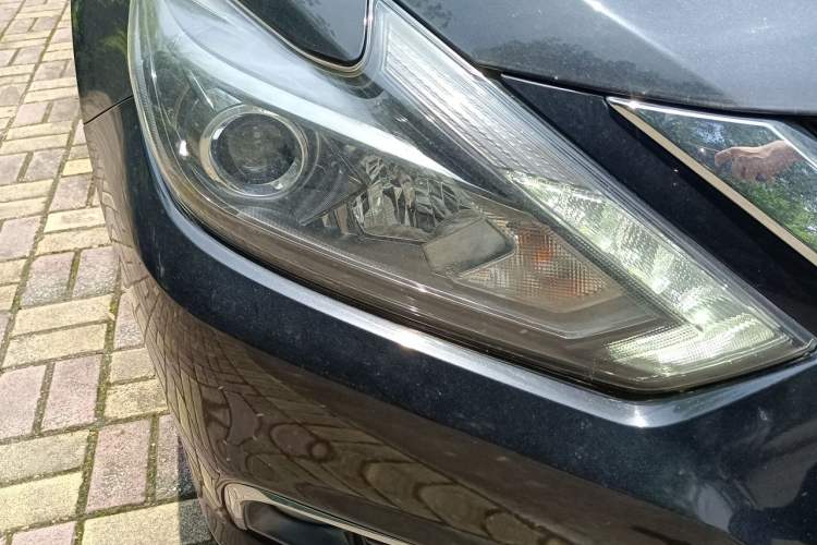 Used Nissan Teana 2016 Revised Version 2.0L XL Comfort Edition Right Front Headlight
