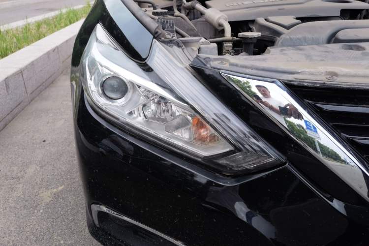 Used Nissan Teana 2016 2.0L XE Fashion Edition Right Front Headlight