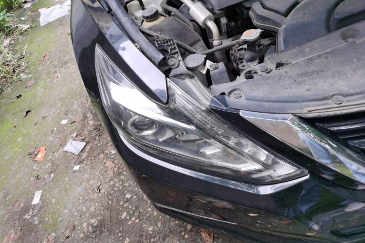 Used Nissan Teana 2016 Revised Version 2.0L XL Comfort Edition Right Front Headlight