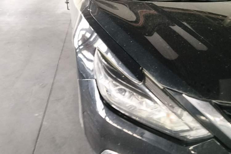 Used Nissan Teana 2016 Revised Version 2.0L XL Comfort Edition Right Front Headlight