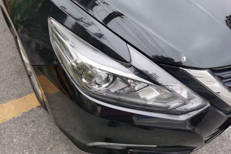 Used Nissan Teana 2016 Revised Version 2.0L XL Comfort Edition Right Front Headlight