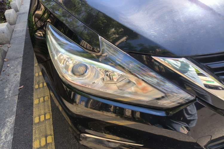 Used Nissan Teana 2016 2.0L XE Fashion Edition Right Front Headlight