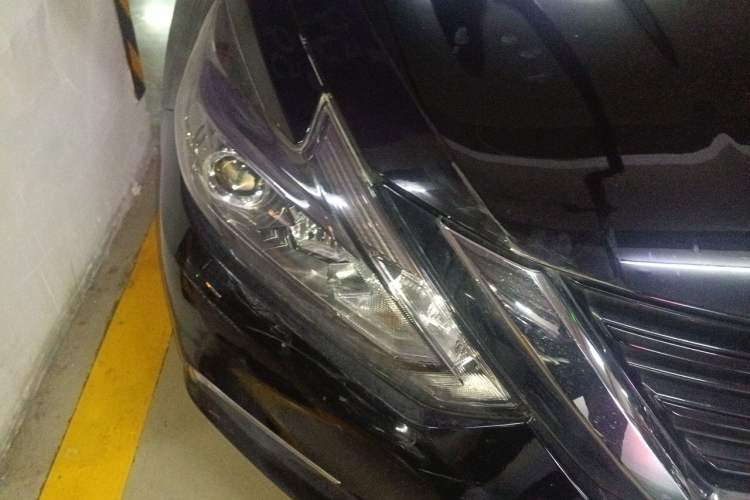 Used Nissan Teana 2016 Revised Version 2.0L XL Comfort Edition Right Front Headlight
