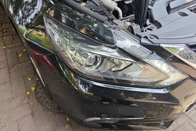 Used Nissan Teana 2016 2.0L XL Comfort Edition Right Front Headlight