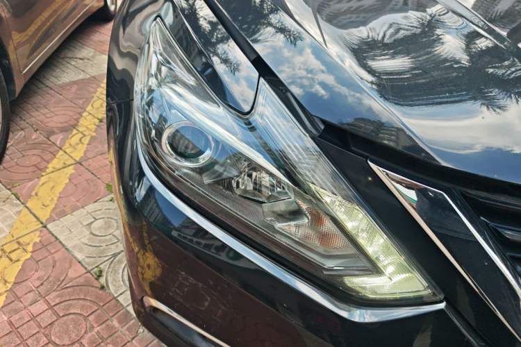 Used Nissan Teana 2016 2.0L XL Comfort Edition Right Front Headlight