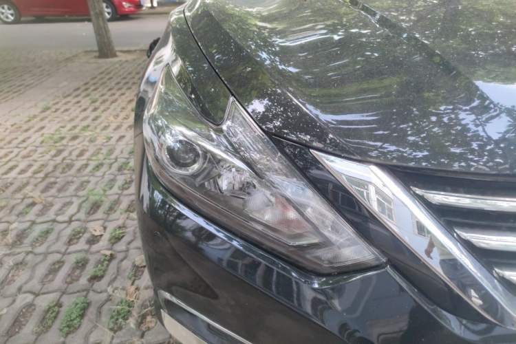 Used Nissan Teana 2016 Revised Version 2.0L XL Comfort Edition Right Front Headlight