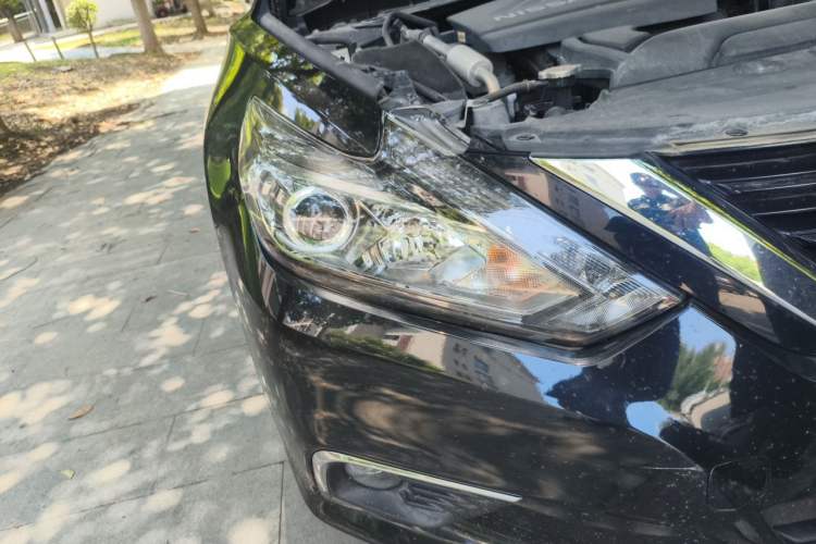 Used Nissan Teana 2016 2.0L XL Comfort Edition Right Front Headlight