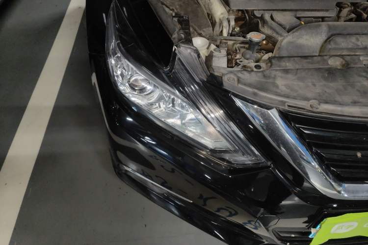 Used Nissan Teana 2016 2.0L XE Fashion Edition Right Front Headlight