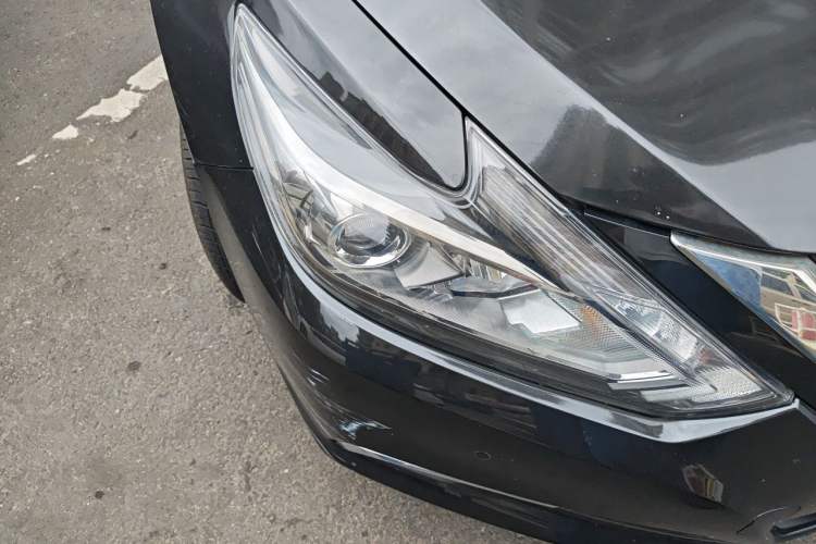 Used Nissan Teana 2016 Revised Version 2.0L XL Comfort Edition Right Front Headlight