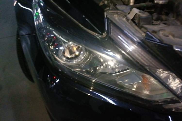 Used Nissan Teana 2016 Revised Version 2.0L XL Comfort Edition Right Front Headlight