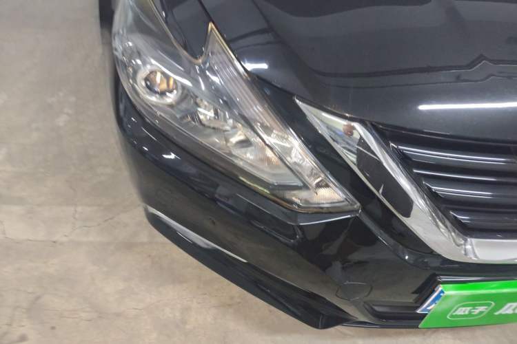 Used Nissan Teana 2016 2.0L XL Comfort Edition Right Front Headlight