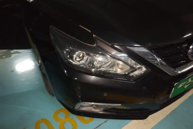 Used Nissan Teana 2016 2.0L XL-Upper Smart Edition Right Front Headlight