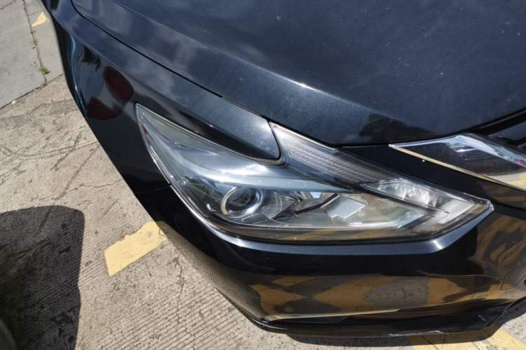 Used Nissan Teana 2016 2.0L XL Comfort Edition Right Front Headlight
