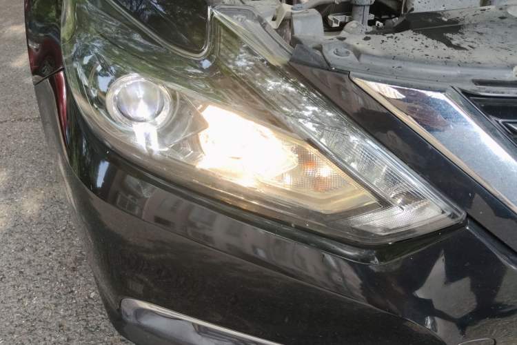 Used Nissan Teana 2016 Revised Version 2.0L XL Comfort Edition Right Front Headlight
