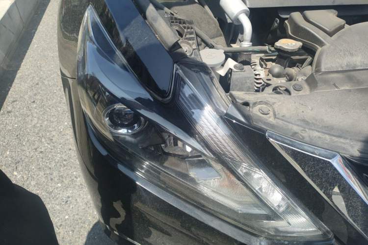 Used Nissan Teana 2016 2.0L XL-Upper Smart Edition Right Front Headlight