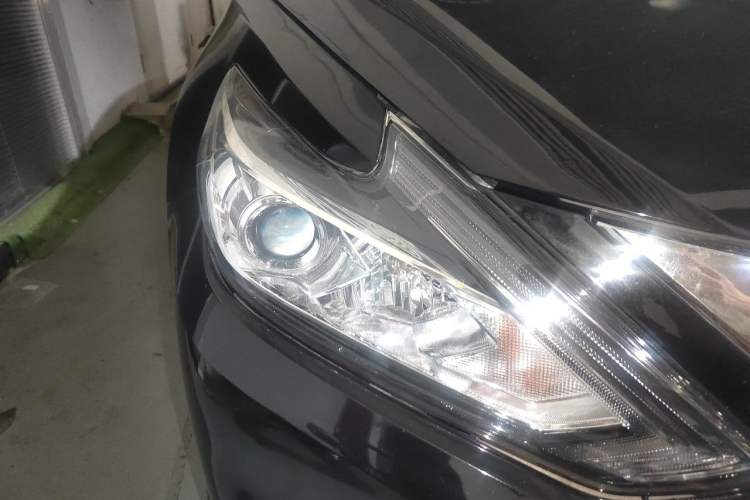 Used Nissan Teana 2016 2.0L XE Fashion Edition Right Front Headlight