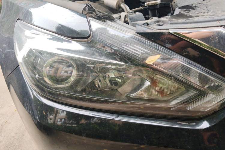 Used Nissan Teana 2016 2.0L XL-Upper Smart Edition Right Front Headlight