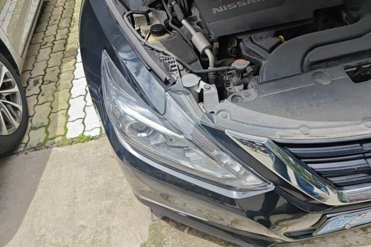 Used Nissan Teana 2016 2.0L XL Comfort Edition Right Front Headlight