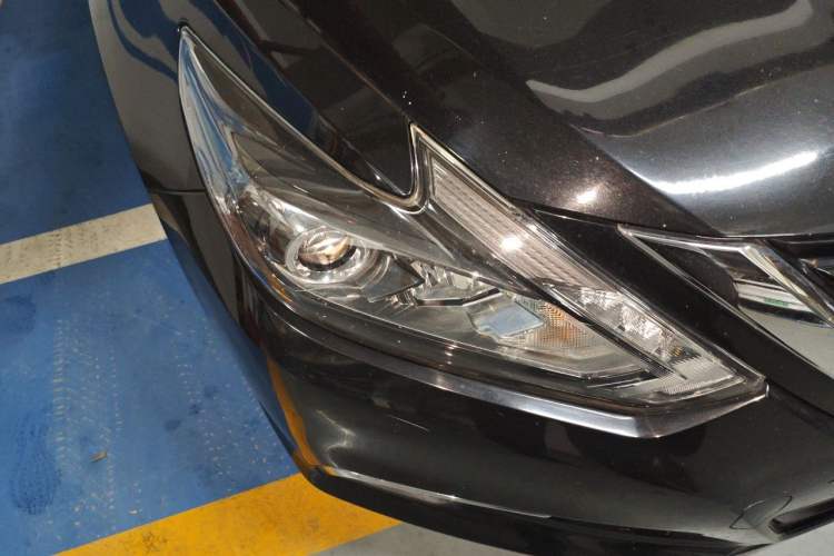 Used Nissan Teana 2016 2.0L XL Comfort Edition Right Front Headlight