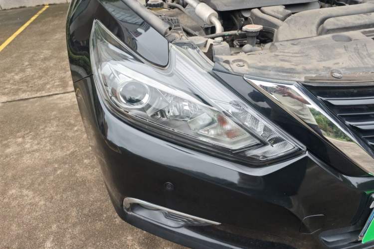 Used Nissan Teana 2016 2.0L XL Comfort Edition Right Front Headlight