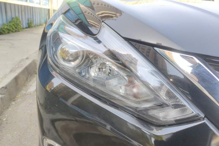 Used Nissan Teana 2016 2.0L XL Comfort Edition Right Front Headlight