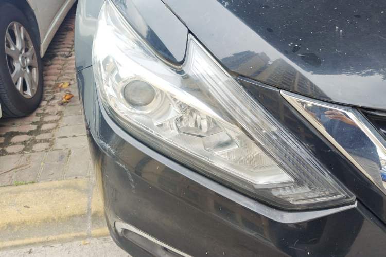 Used Nissan Teana 2016 2.0L XE Fashion Edition Right Front Headlight