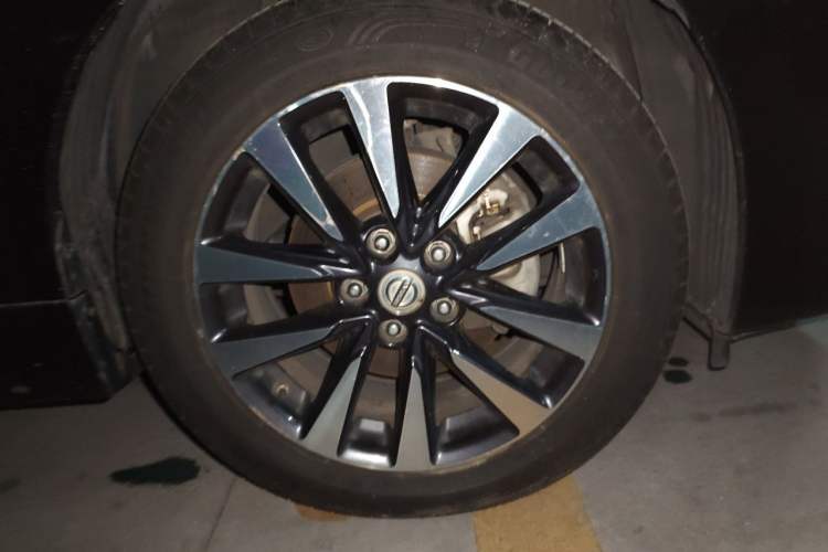 Used Nissan Teana 2016 2.0L XL-Upper Smart Edition Right Front Wheel Hub