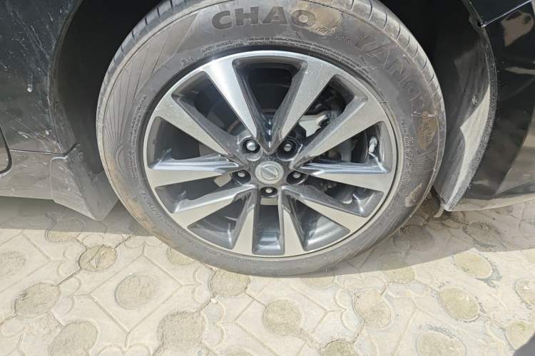Used Nissan Teana 2016 2.0L XL-Upper Smart Edition Right Front Wheel Hub