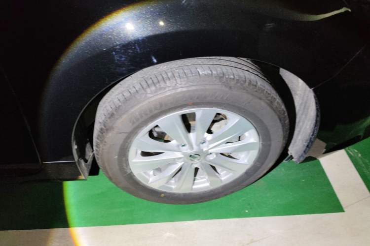 Used Nissan Teana 2016 Revised Version 2.0L XL Comfort Edition Right Front Wheel Hub