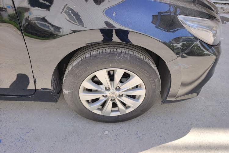 Used Nissan Teana 2016 Revised Version 2.0L XL Comfort Edition Right Front Wheel Hub