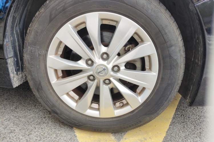 Used Nissan Teana 2016 2.0L XE Fashion Edition Right Front Wheel Hub