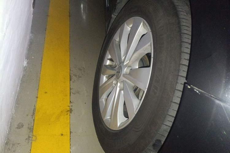 Used Nissan Teana 2016 Revised Version 2.0L XL Comfort Edition Right Front Wheel Hub