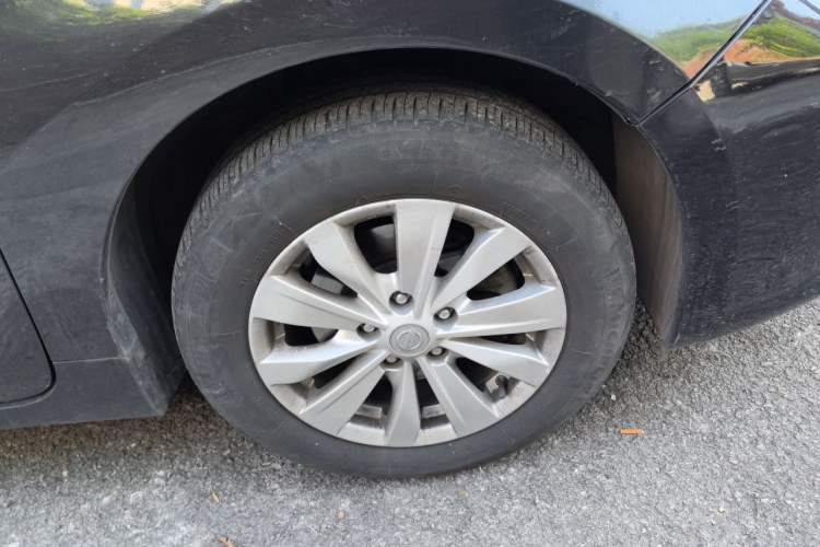 Used Nissan Teana 2016 2.0L XE Fashion Edition Right Front Wheel Hub