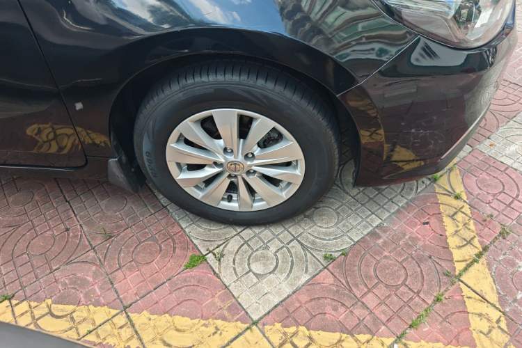 Used Nissan Teana 2016 2.0L XL Comfort Edition Right Front Wheel Hub