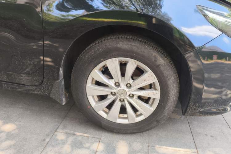 Used Nissan Teana 2016 2.0L XL Comfort Edition Right Front Wheel Hub