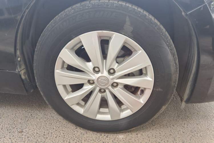 Used Nissan Teana 2016 2.0L XE Fashion Edition Right Front Wheel Hub