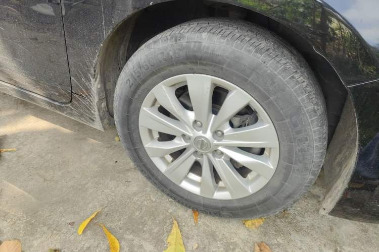 Used Nissan Teana 2016 2.0L XL Comfort Edition Right Front Wheel Hub
