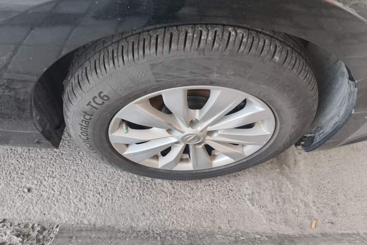 Used Nissan Teana 2016 2.0L XL Comfort Edition Right Front Wheel Hub