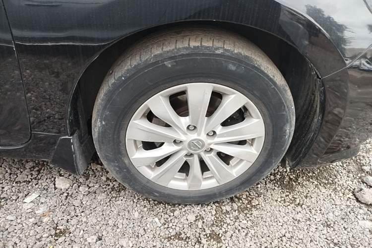 Used Nissan Teana 2016 Revised Version 2.0L XL Comfort Edition Right Front Wheel Hub