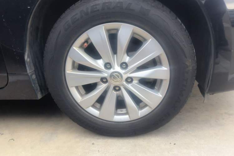 Used Nissan Teana 2016 Revised Version 2.0L XL Comfort Edition Right Front Wheel Hub