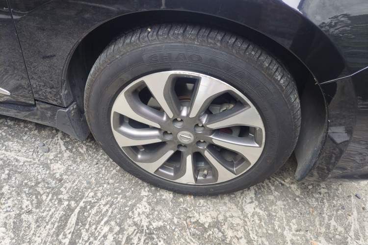 Used Nissan Teana 2016 Duke 2.5L XV Premium Edition Right Front Wheel Hub