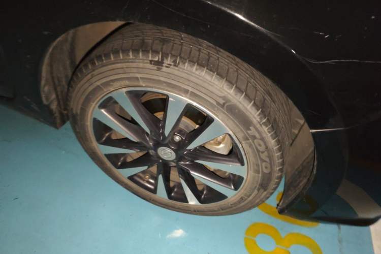 Used Nissan Teana 2016 2.0L XL-Upper Smart Edition Right Front Wheel Hub